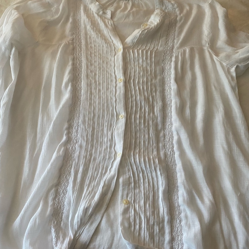 Lace detail GAP top
